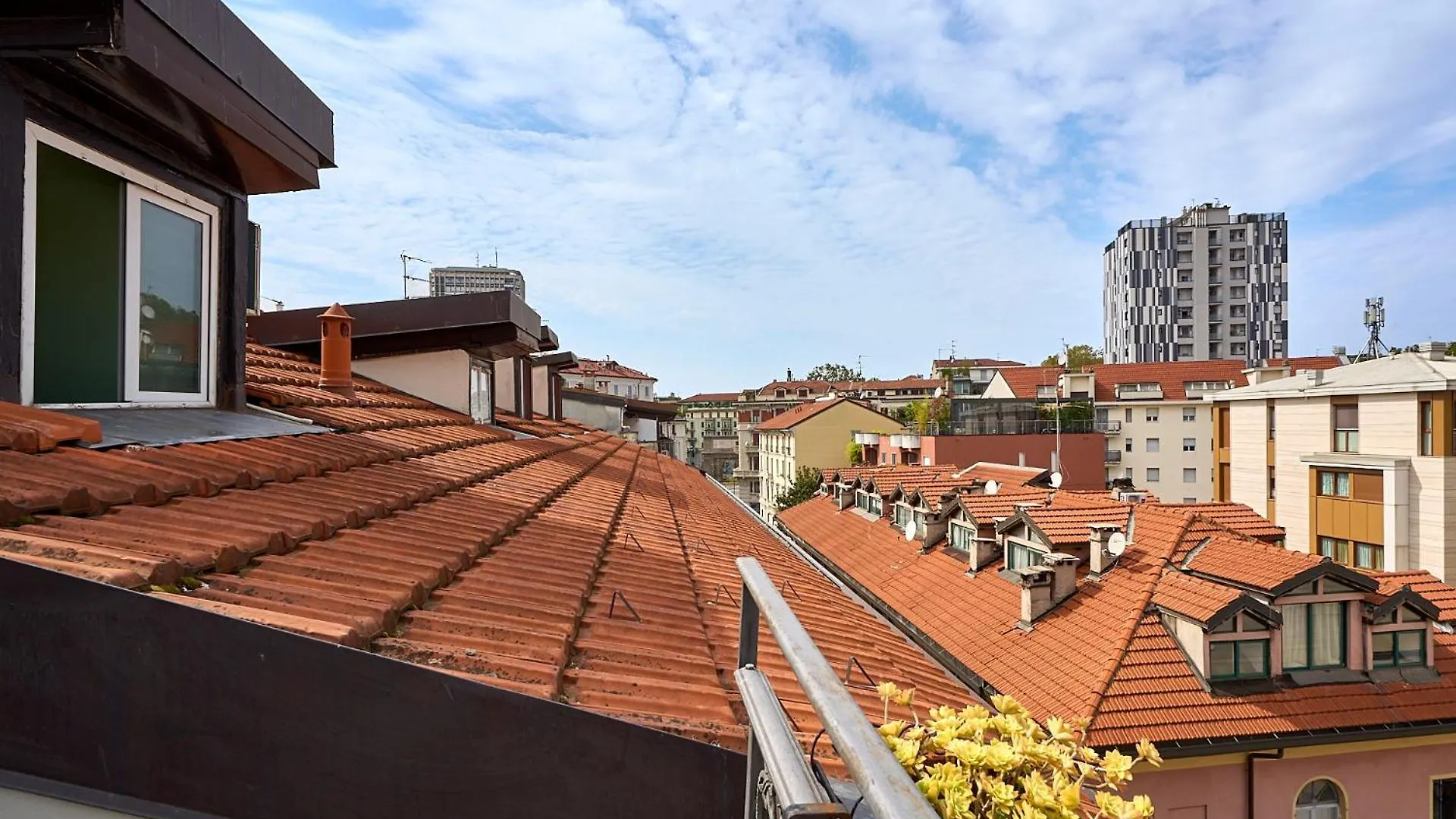 ミラノCozy House - 20 Minutes Walk From Duomo-Navigliアパートメント 0*, ミラノ